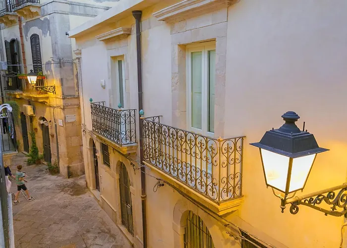 Veronique By Dimore In Sicily